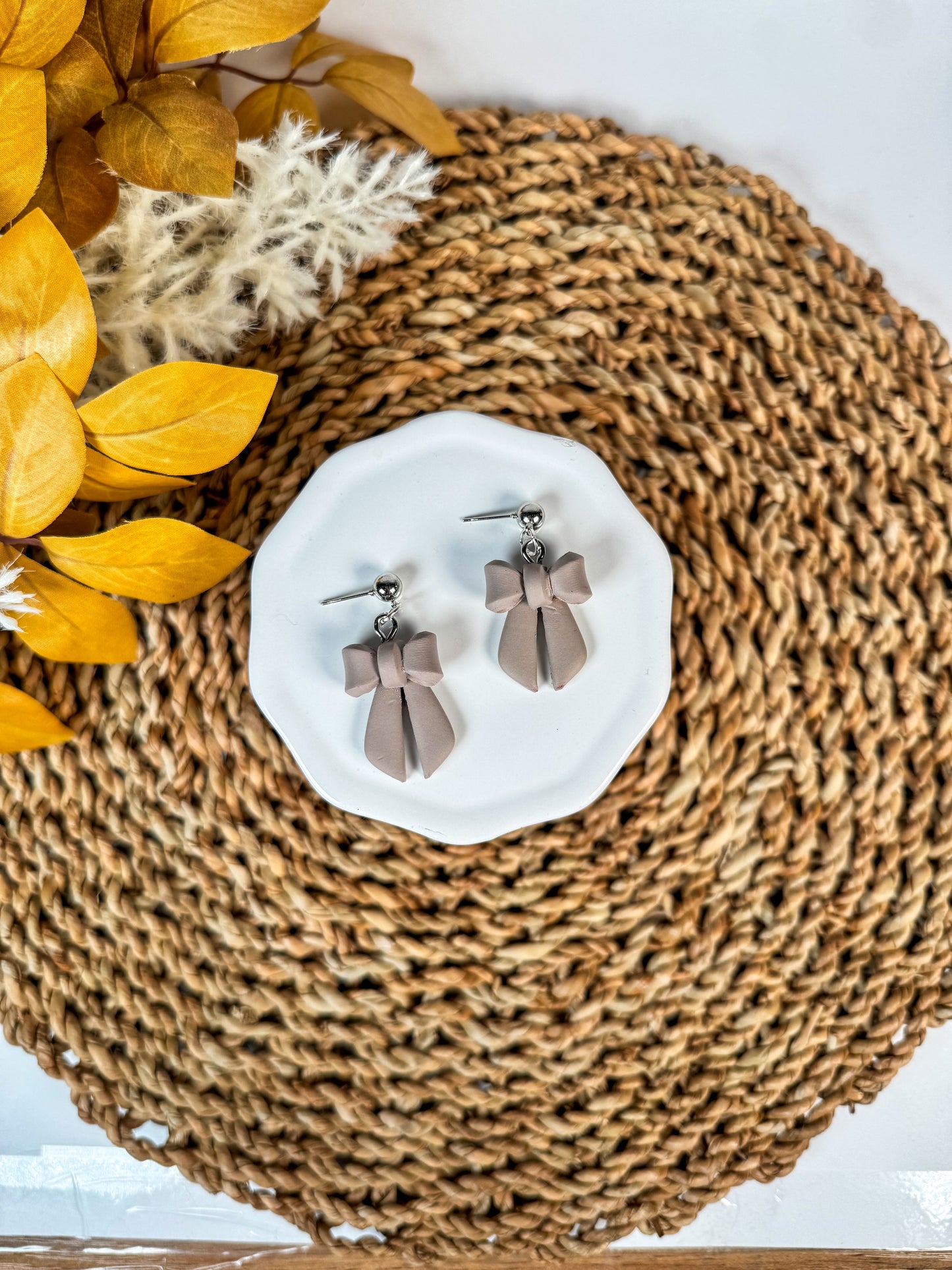 Flirty Bows for Fall | Dangles