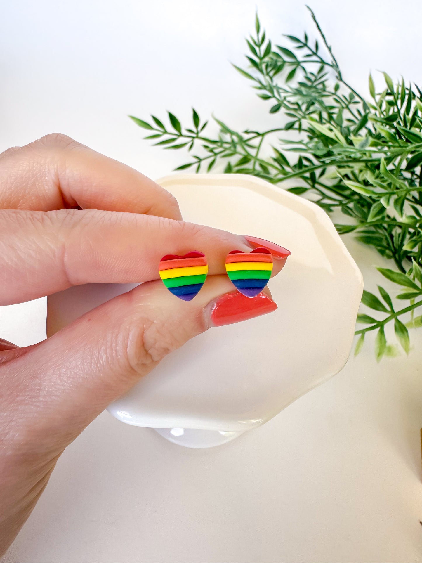 Teenie Rainbow Hearts