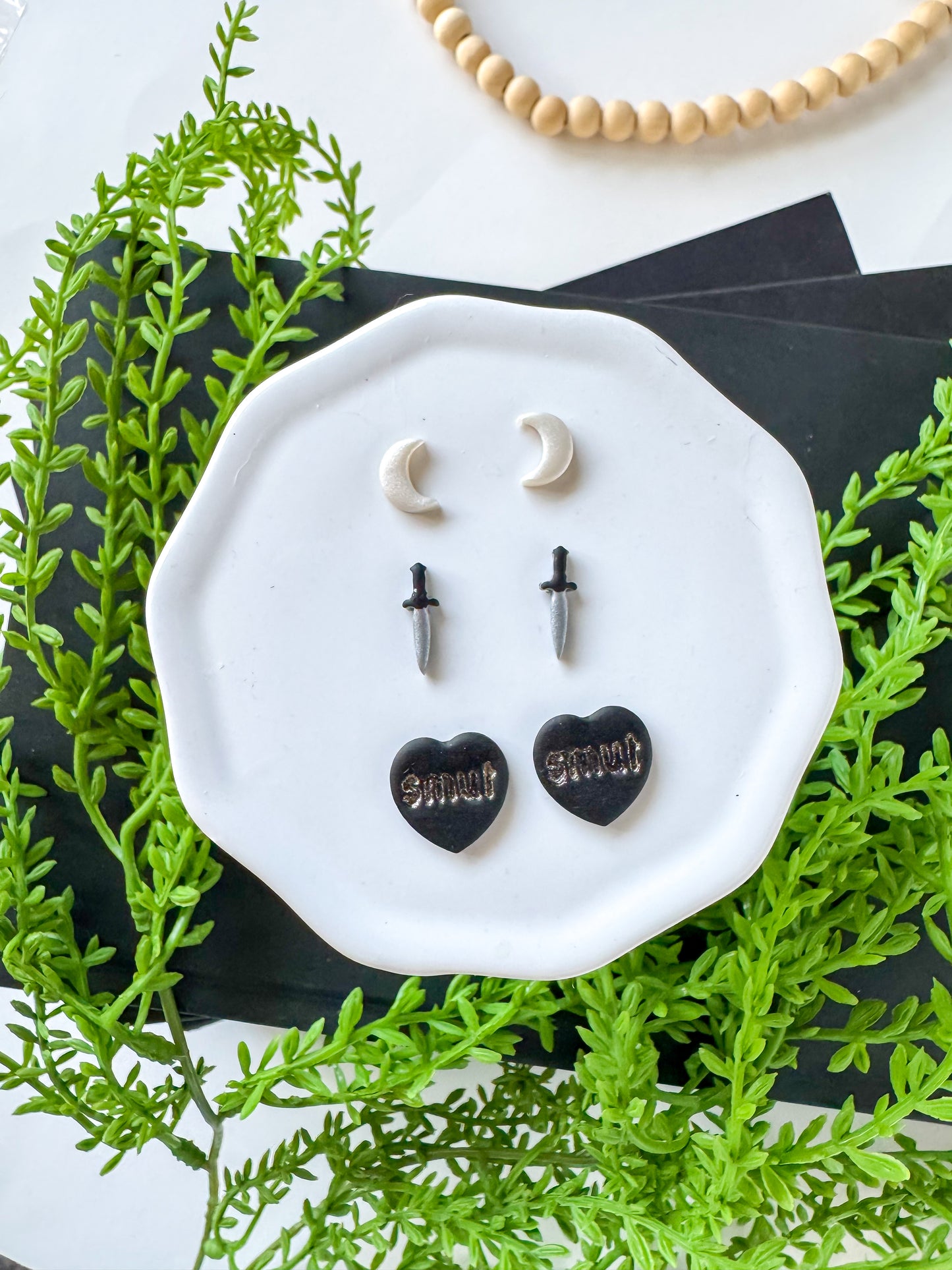 Romantasy Studs