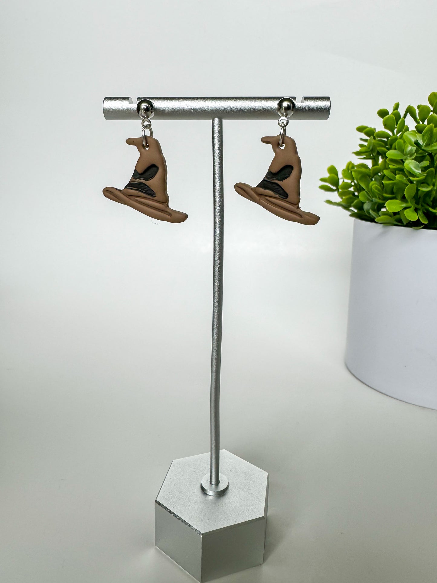 The Organizing Headpiece