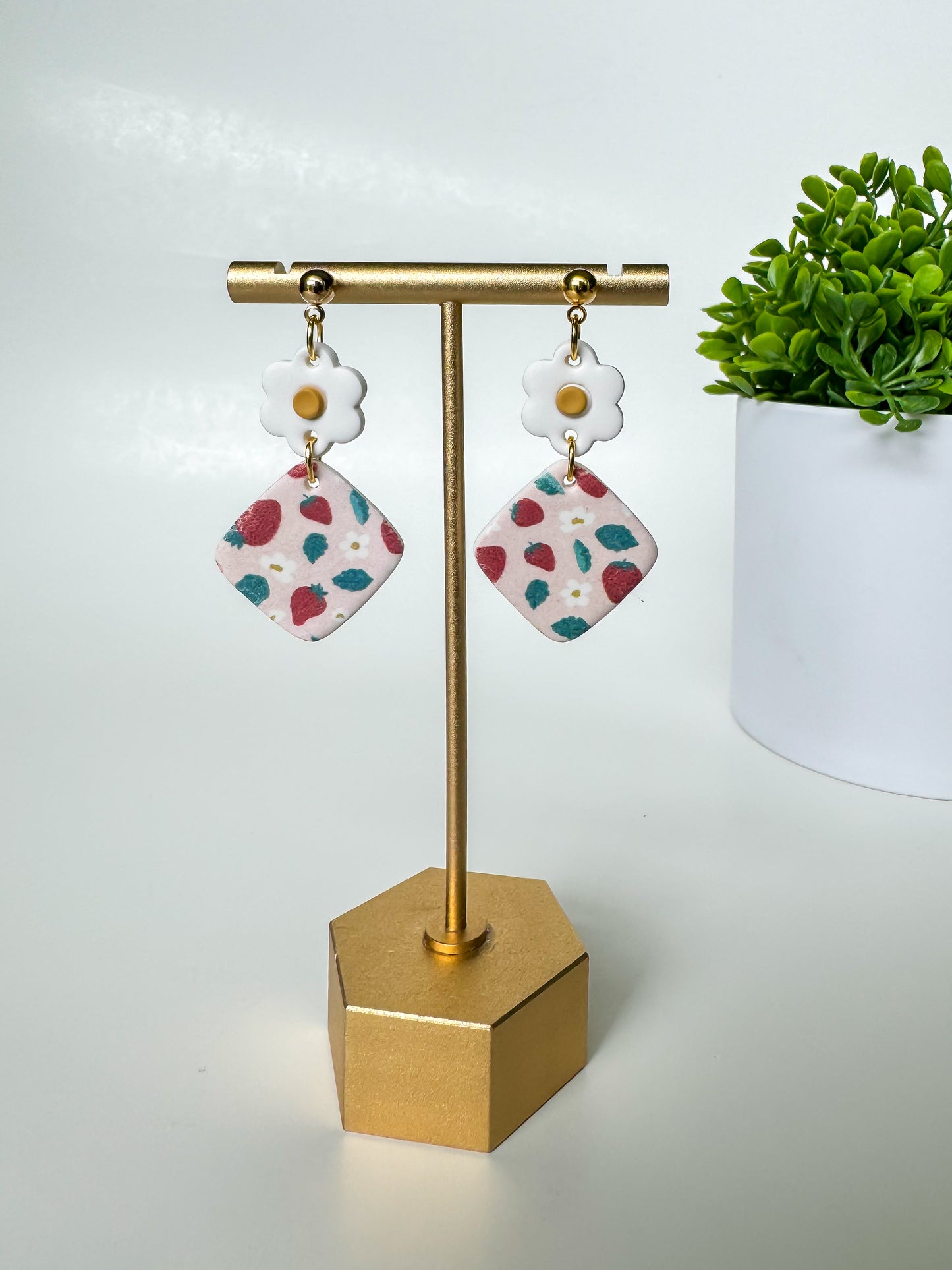 Wimbledon Strawberries | Dangles