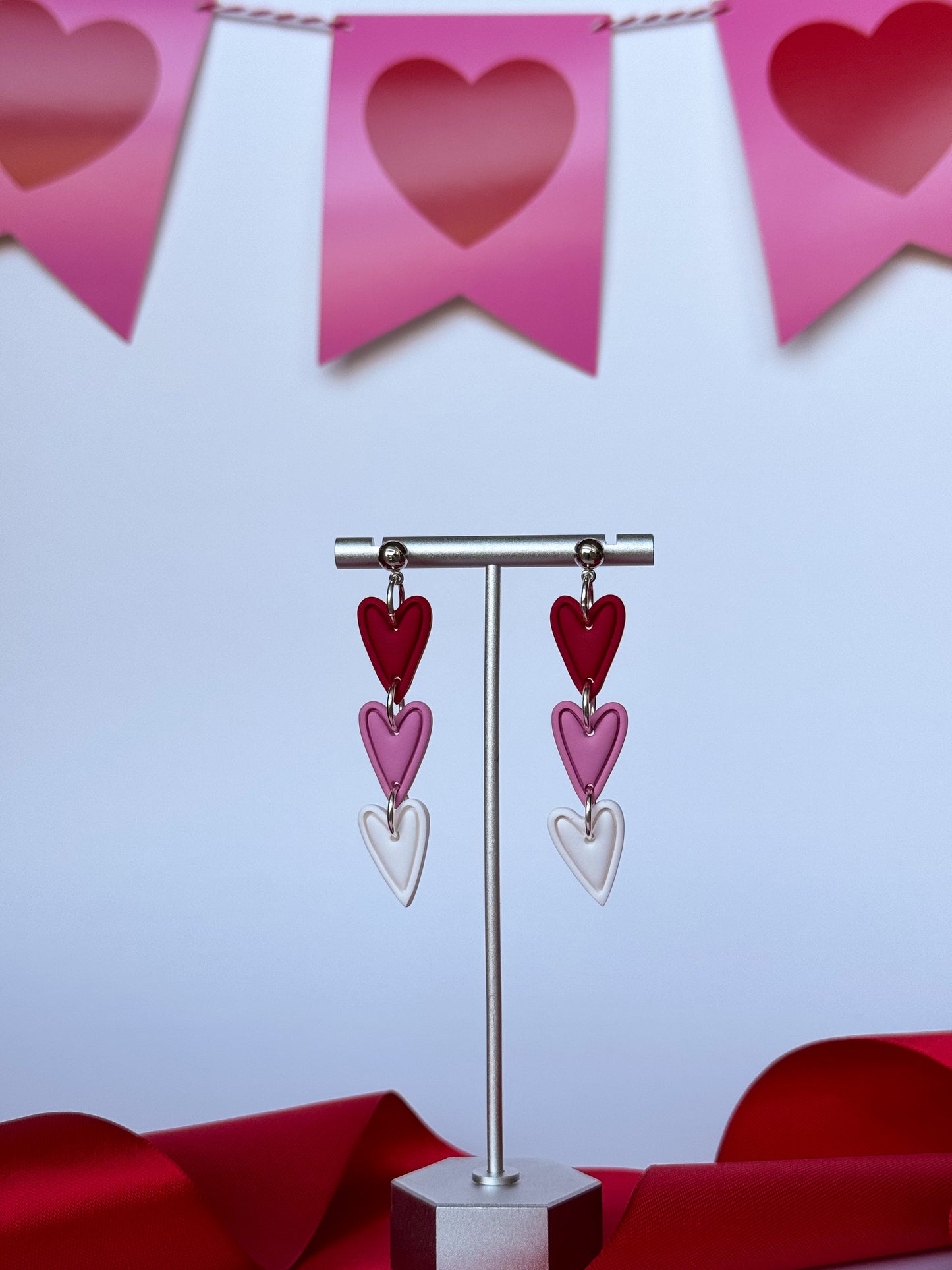 Loves Me, Loves Me Not, Loves Me