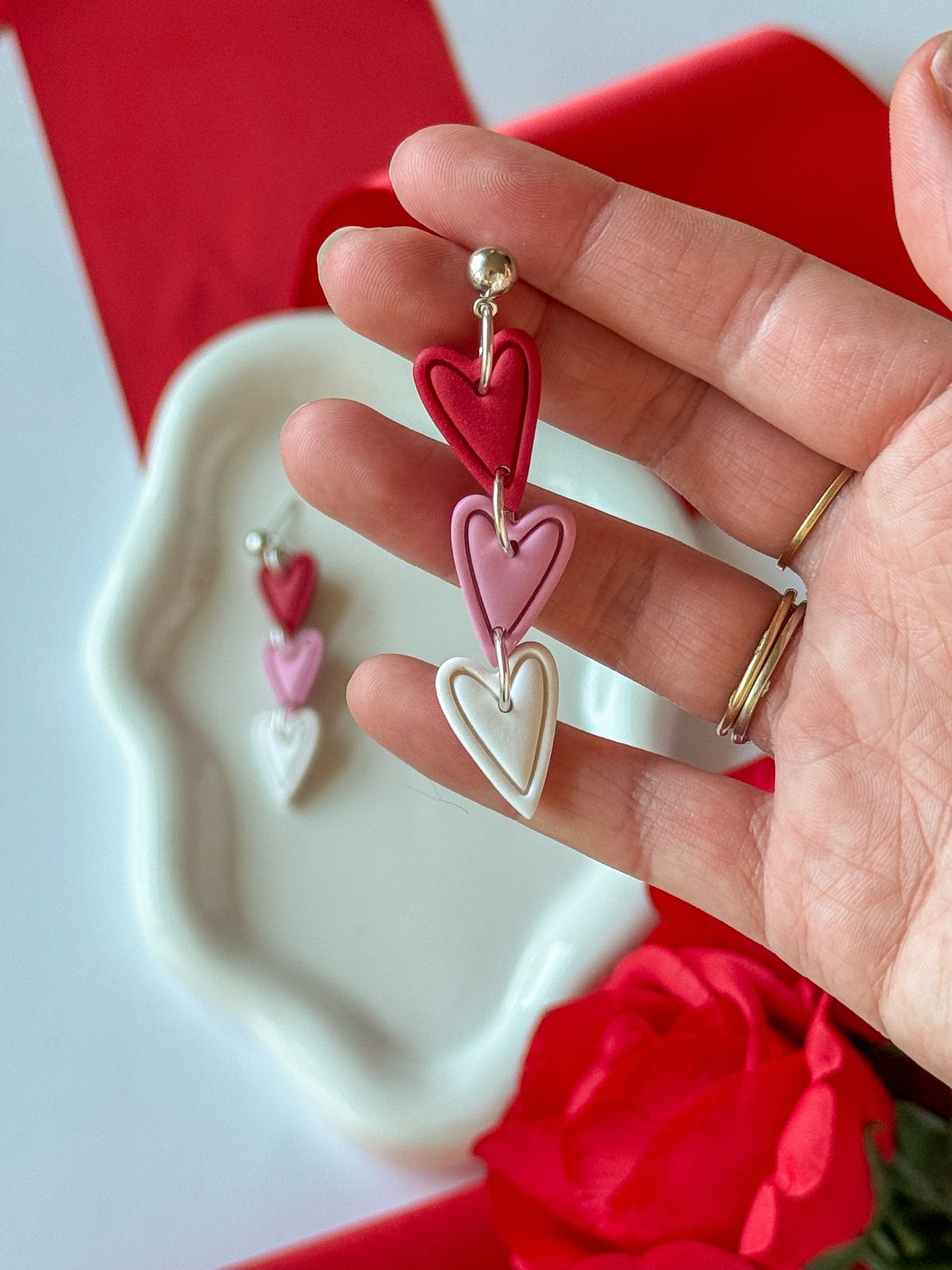 Loves Me, Loves Me Not, Loves Me